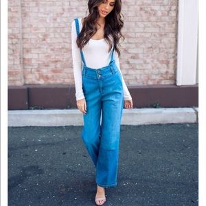 Vici Hollywood Pocketed Overalls!